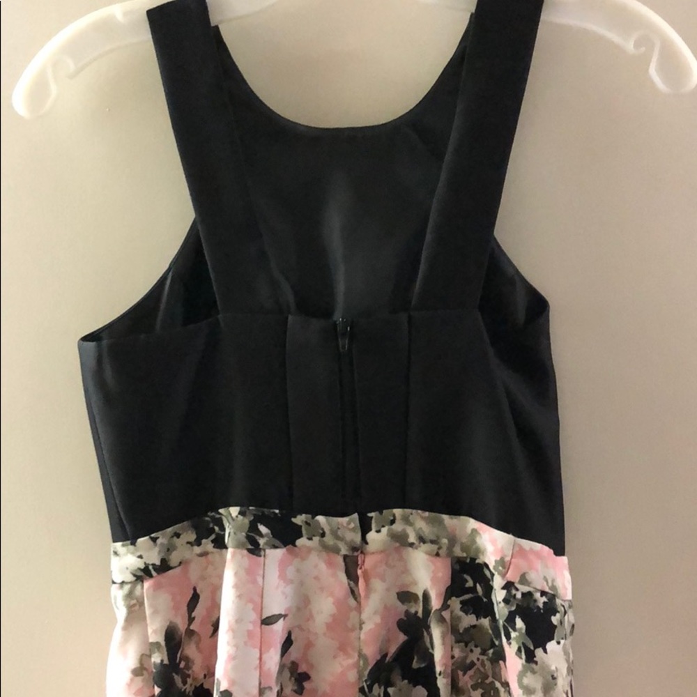 Prom dress - Picture 4 of 4